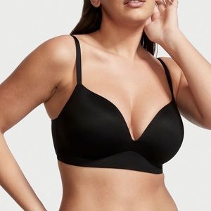 Victoria’s Secret Wireless Incredible Push Up Bra